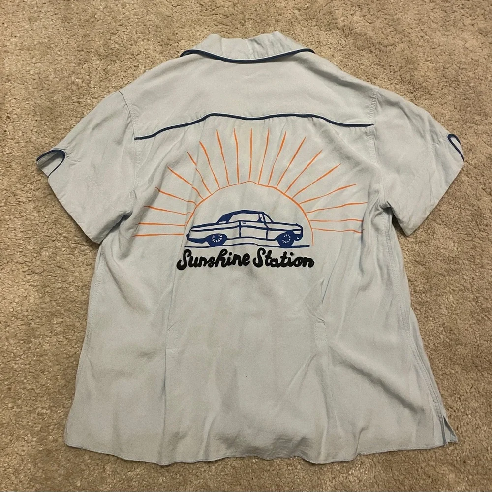 Urban Outfitters Uo Petrol
Souvenir Button-down Shirt size XS - Picture 7 of 7